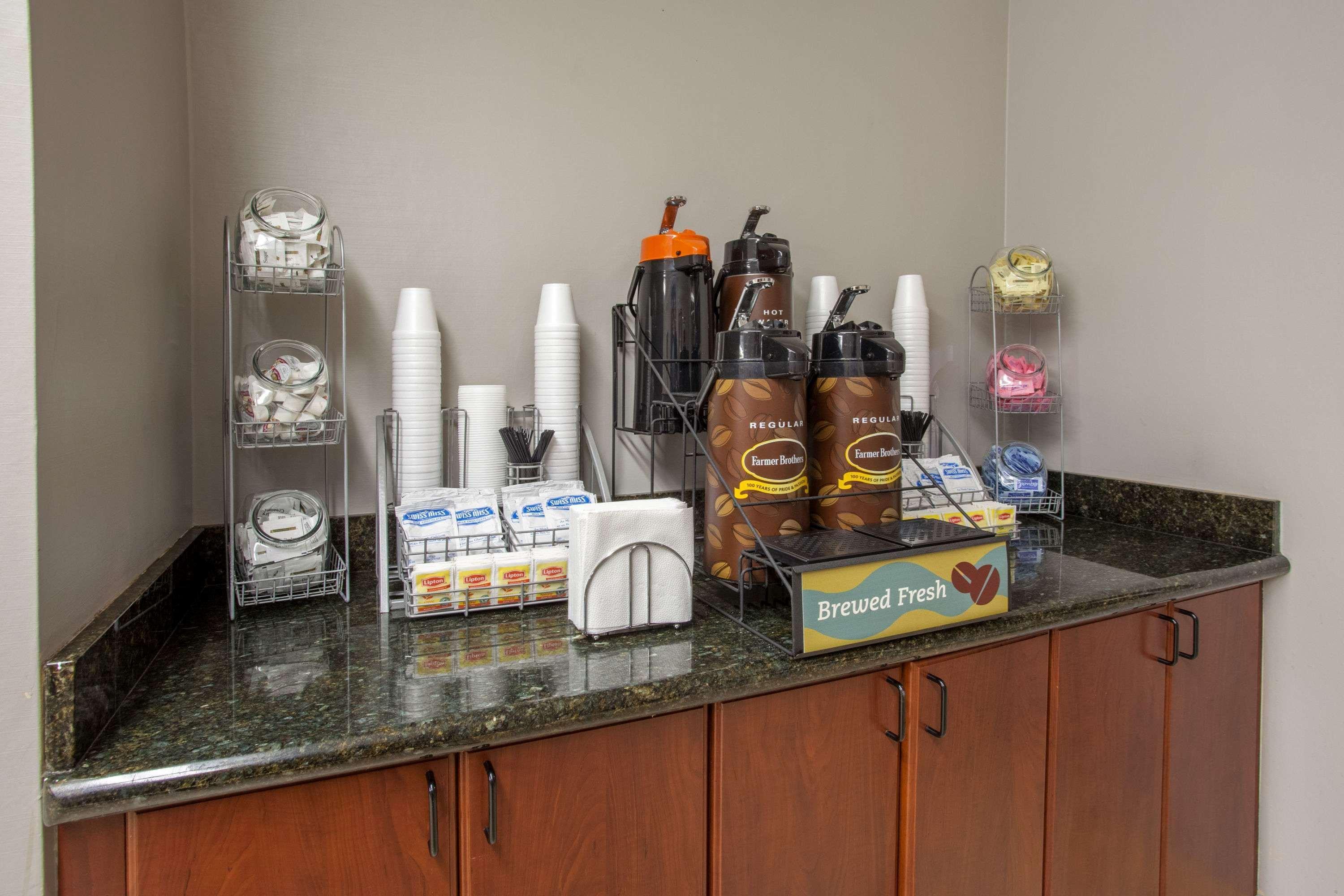 Hotel Super 8 By Wyndham West Monroe Esterno foto